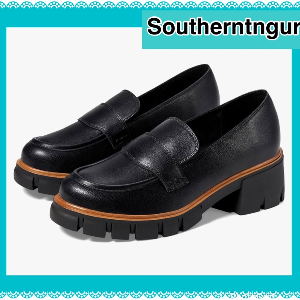 NWT  MIA  “ Robbin “ Vegan Leather Block Heel Clog Platform Loafers Platforms